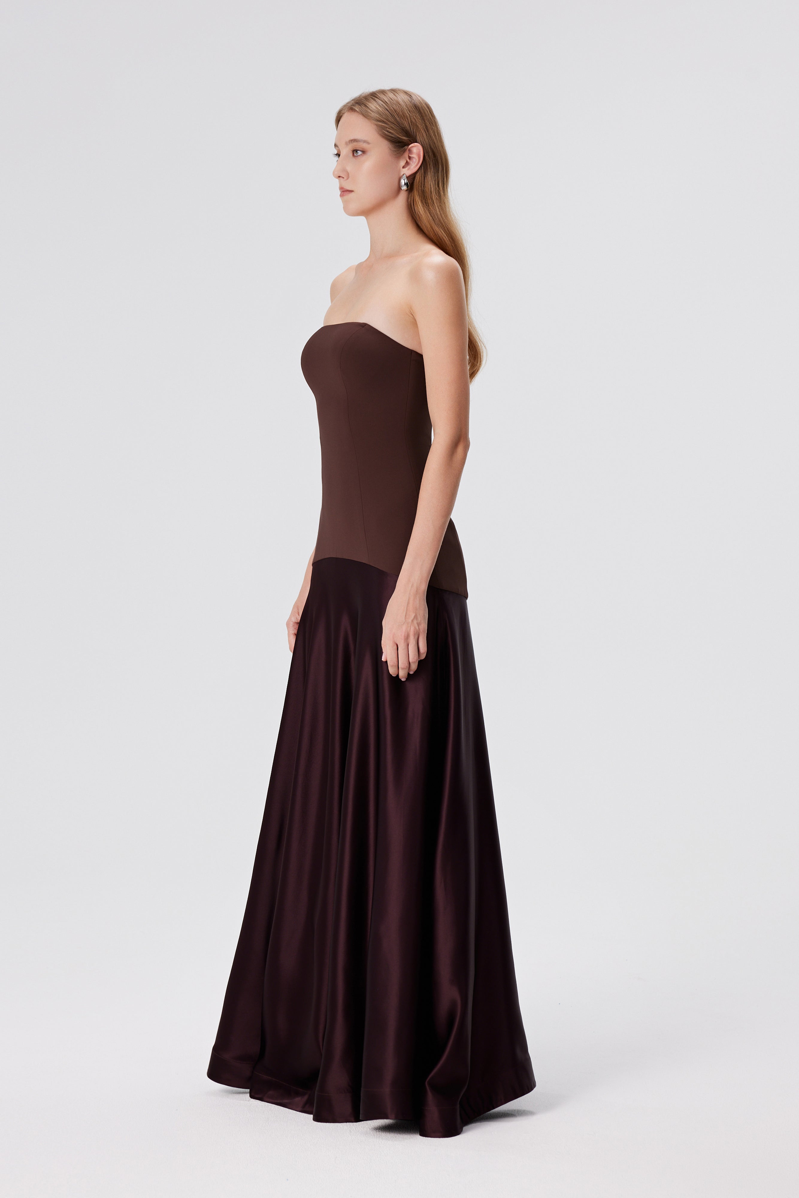 Aura | Elegant Strapless Evening Gown