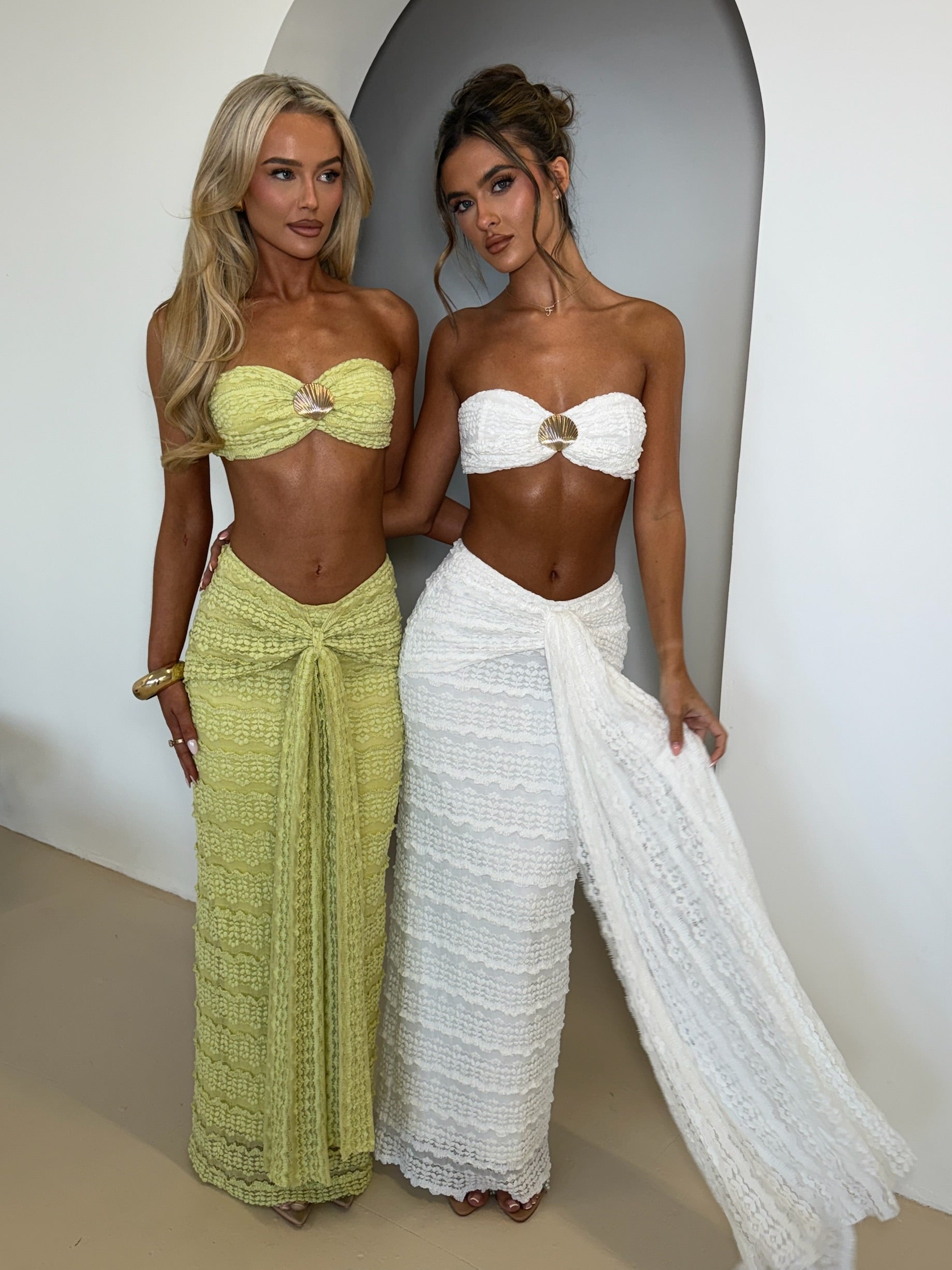 Daisy Seashell Two-Piece Set